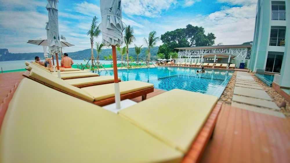 Phi Phi Harbour View Hotel-Sha Extra Plus Экстерьер фото