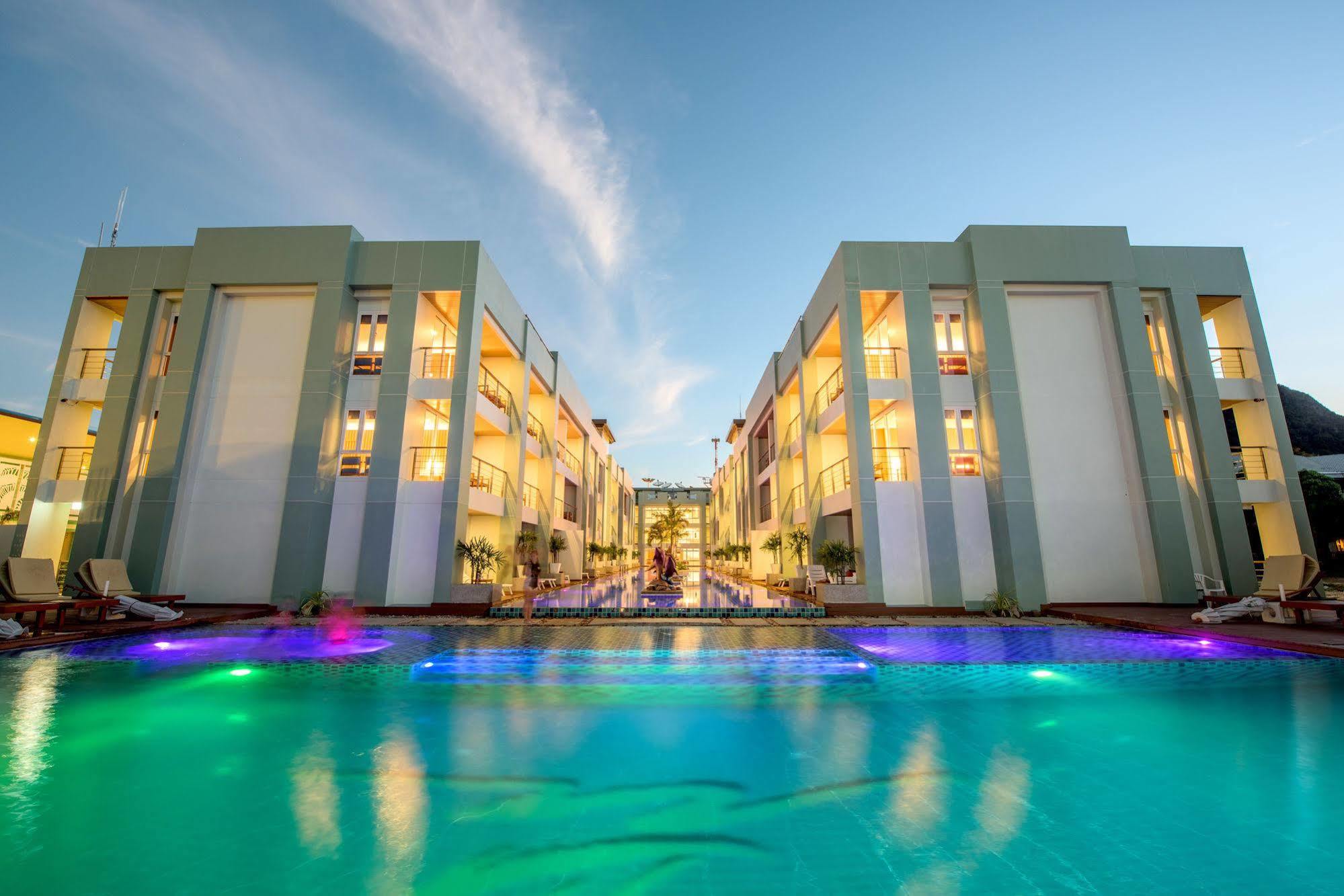 Phi Phi Harbour View Hotel-Sha Extra Plus Экстерьер фото
