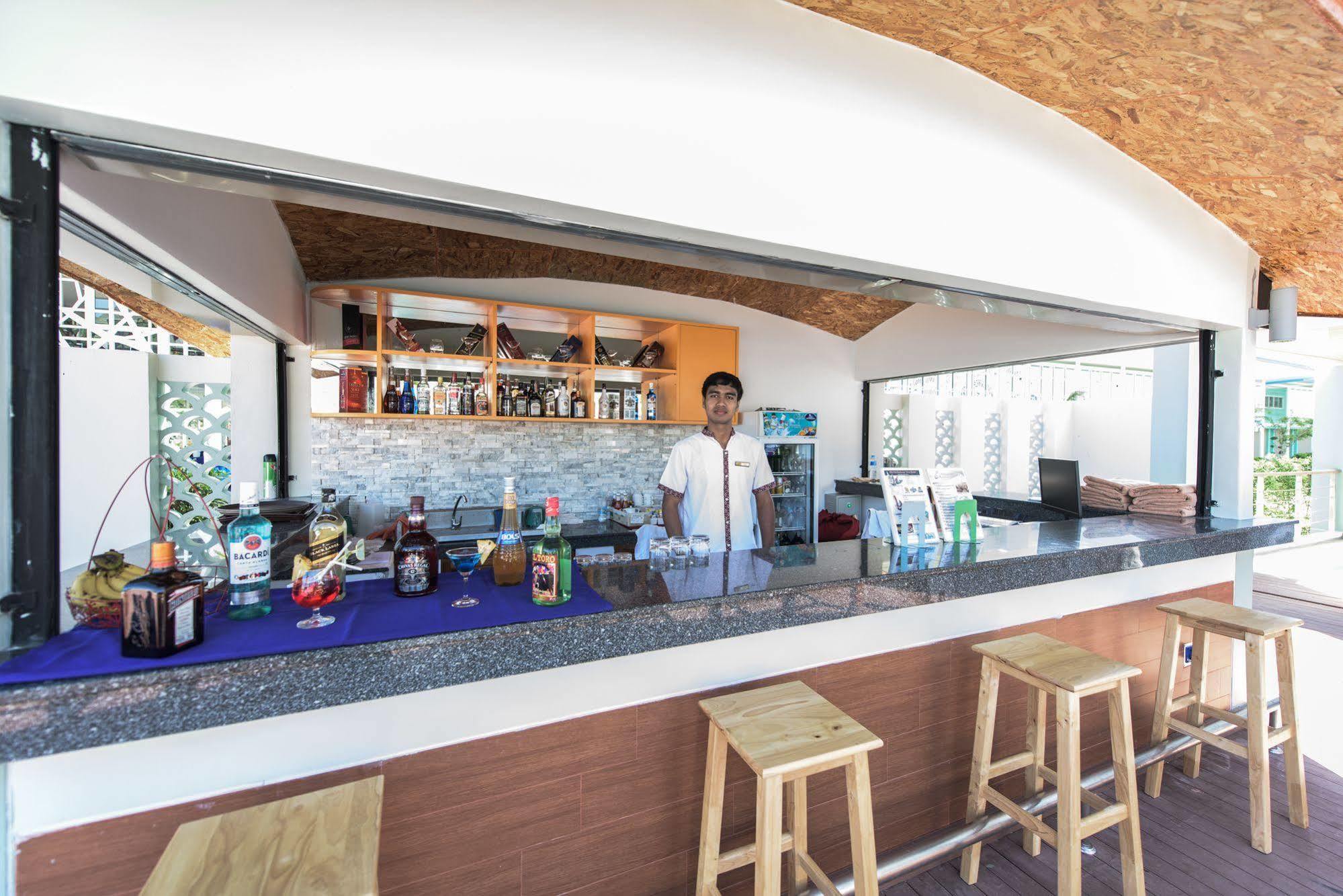 Phi Phi Harbour View Hotel-Sha Extra Plus Экстерьер фото