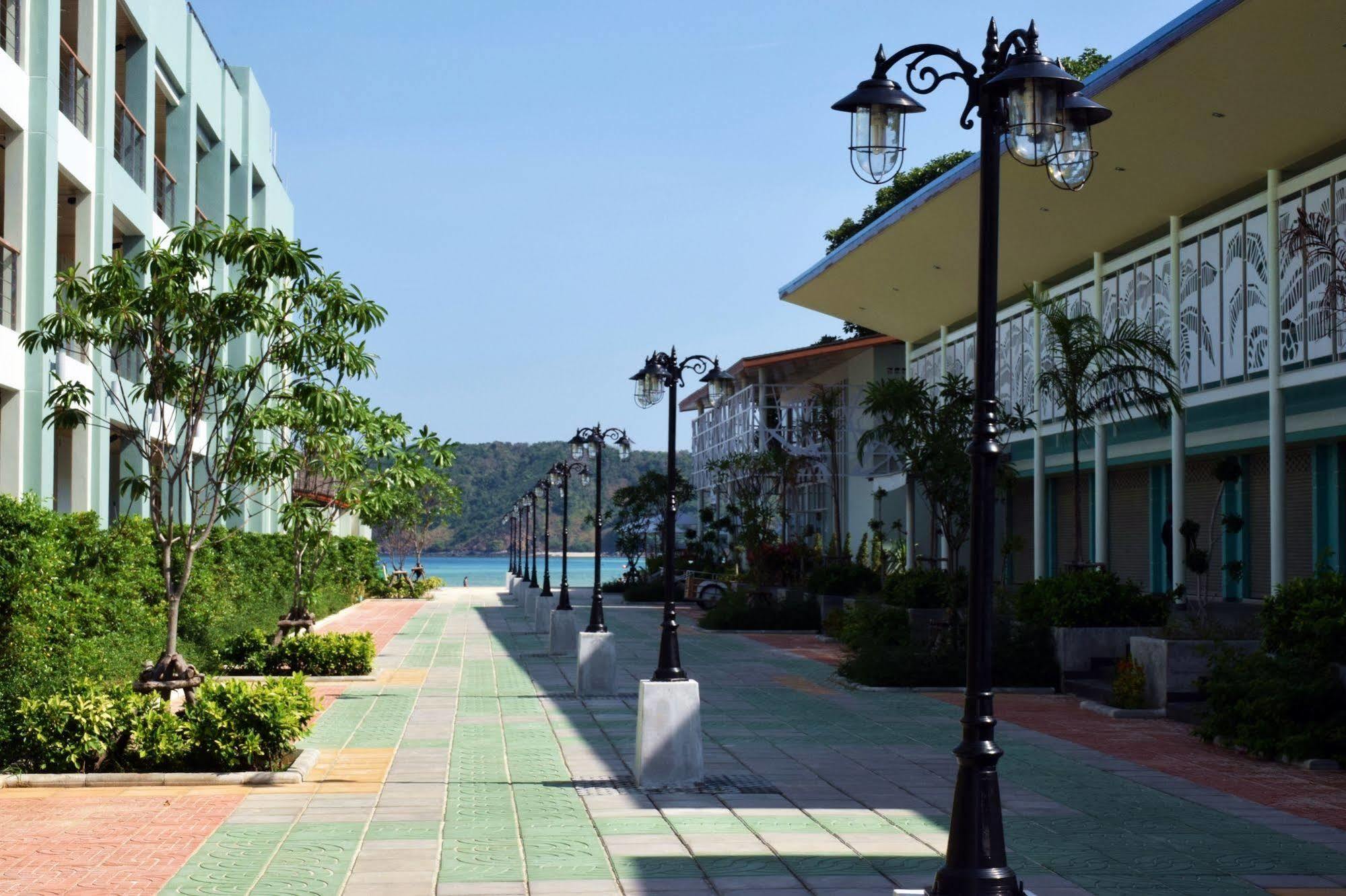 Phi Phi Harbour View Hotel-Sha Extra Plus Экстерьер фото