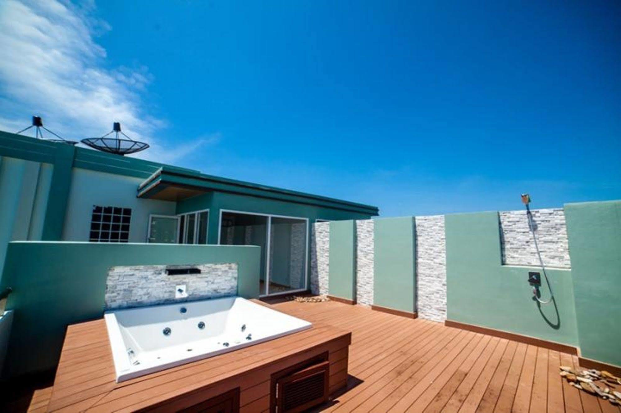 Phi Phi Harbour View Hotel-Sha Extra Plus Экстерьер фото