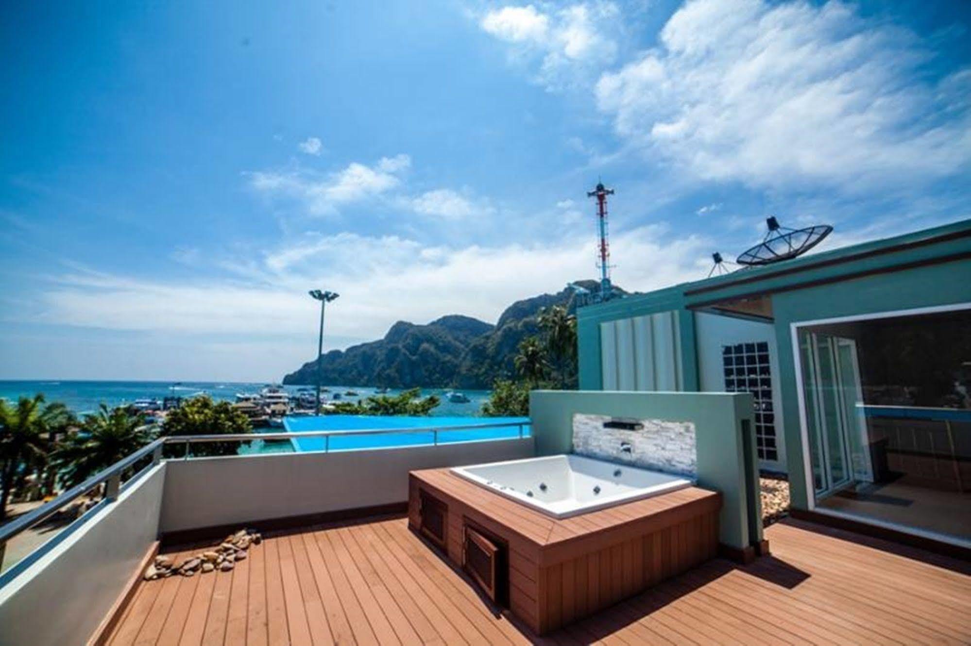 Phi Phi Harbour View Hotel-Sha Extra Plus Экстерьер фото