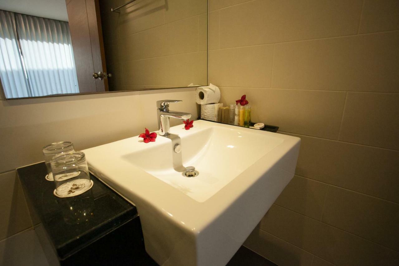 Phi Phi Harbour View Hotel-Sha Extra Plus Экстерьер фото